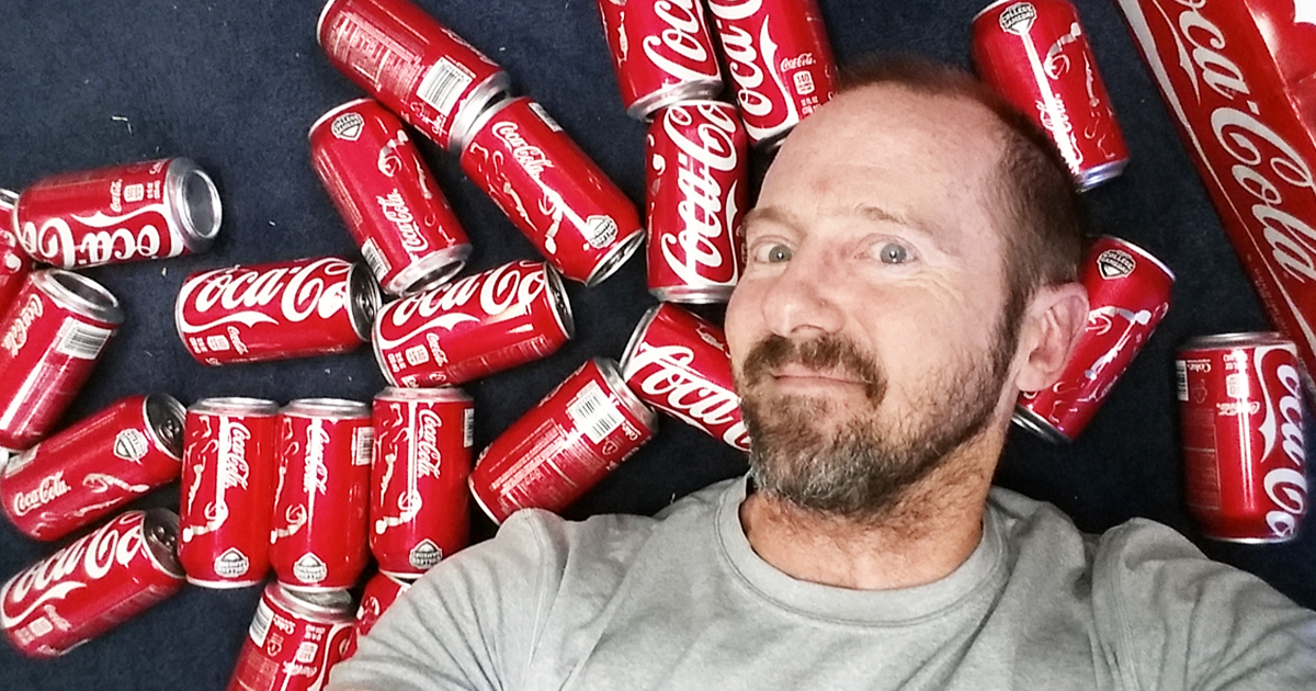 Man Drank 10 Cans Of Coke A Day And The Results Are Awful