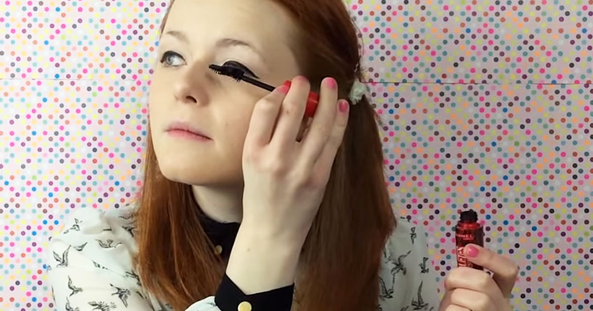 Seems To Be An Average Makeup Tutorial But With One Very Astounding Difference!