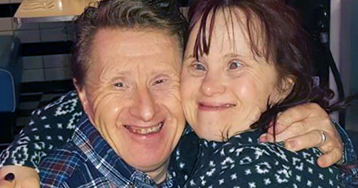 First Ever Married Couple With Down Syndrome Celebrate 22nd Anniversary