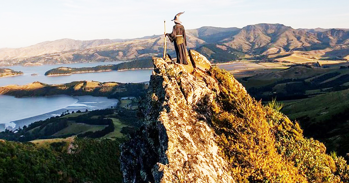 Photographer Creates Travel Log Across New Zealand As Gandalf The Wizard