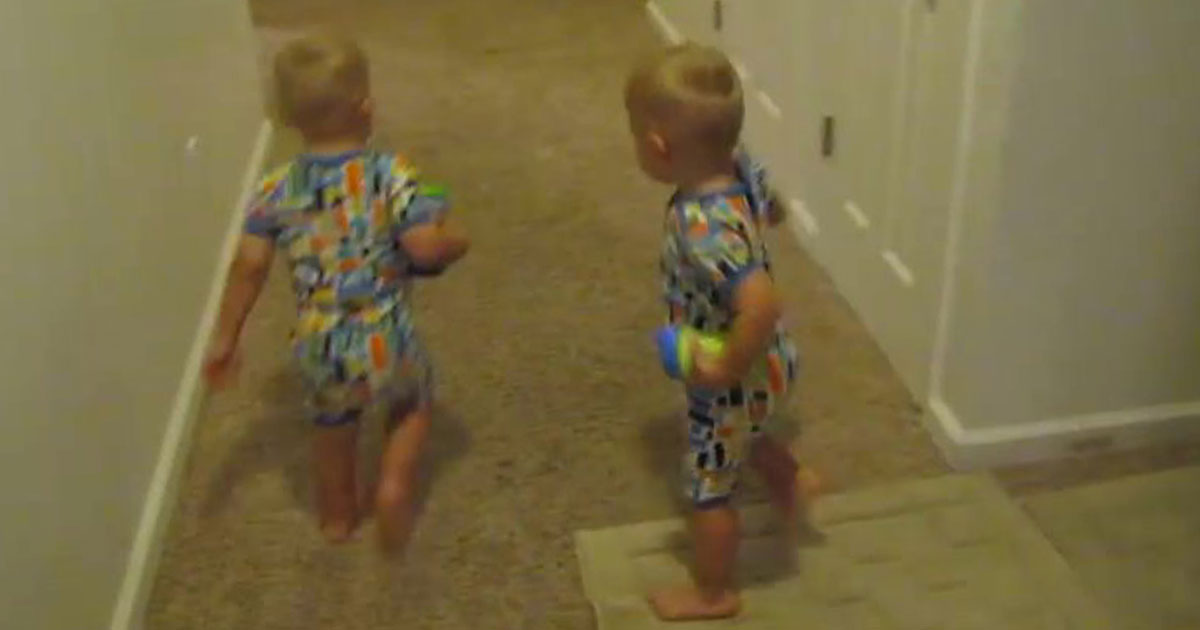 These Twin Boys Have An Adorable Bedtime Routine And The Internet Is Rolling In Laughter